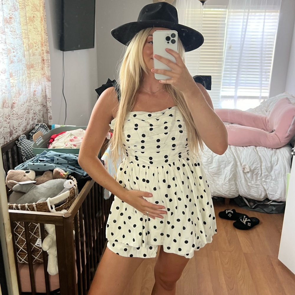 En Saison White and Black Polka Dot Romper